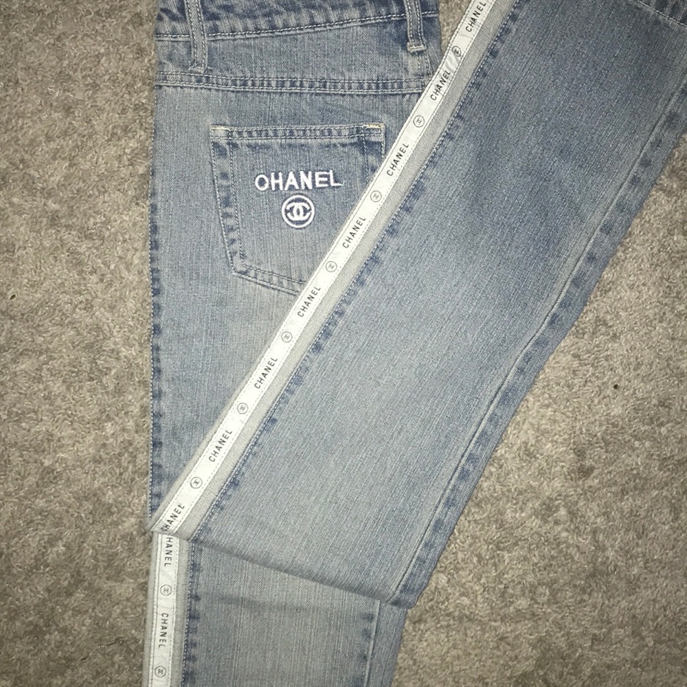 CHANEL  jeans 👖
